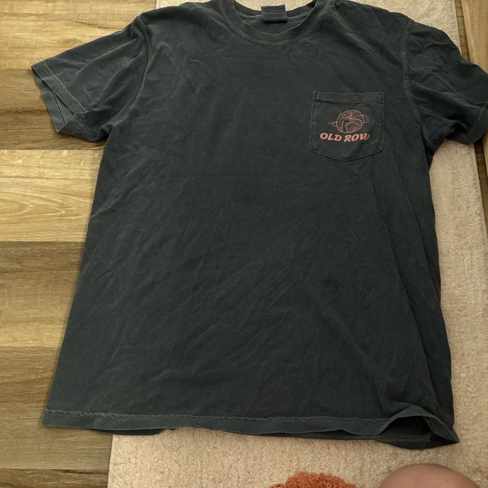 Old row T-shirt